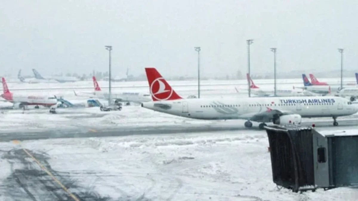 THY, olumsuz hava koşullarından dolayı bazı seferlerini iptal etti!