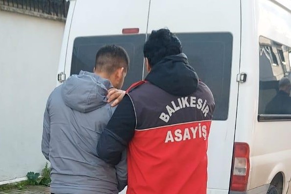 Balıkesir’de Polis Operasyonu: 50 Aranan Şahıs Yakalandı