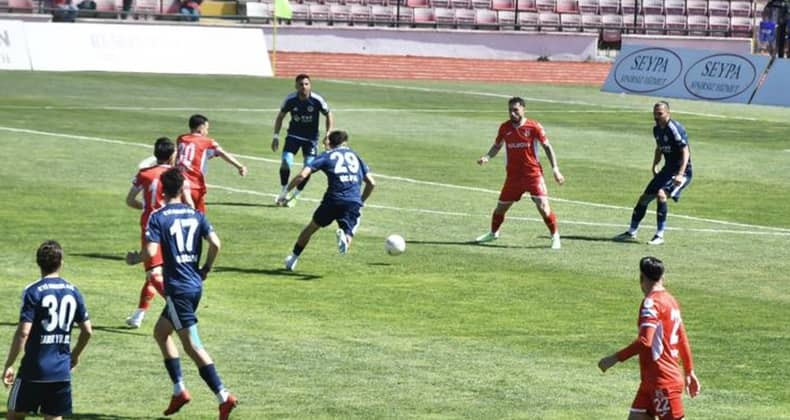 Balıkesirspor Evinde Şok Yaşadı: Önde Başladığı Maçta Mağlup Oldu!