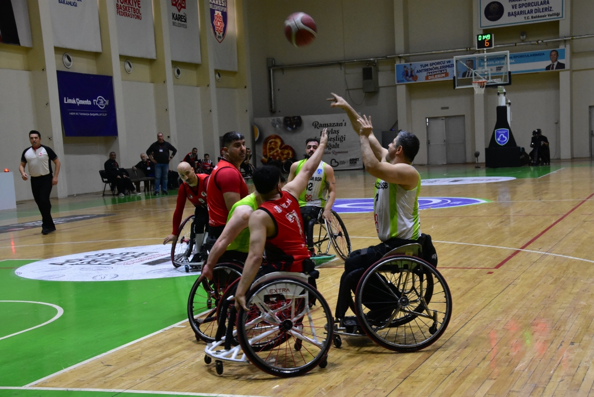 Balıkesir Büyükşehir Belediyespor Play-Off’a Veda Etti!