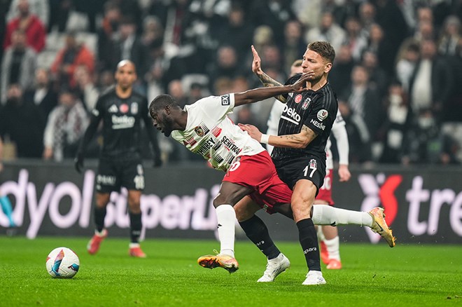 Beşiktaş Taraftarından TFF’ye Hakem Tepkisi: 