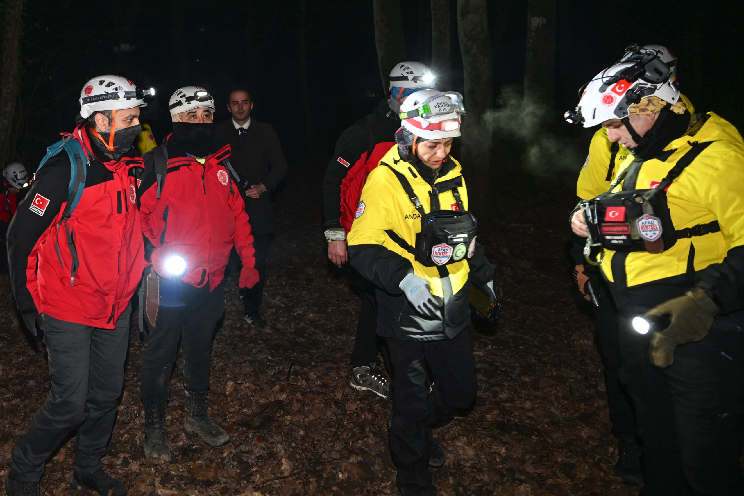 Belgrad Ormanı'nda eşyaları bulunmuştu! Kayı Ece Gürel'i arama çalışmaları sürüyor!