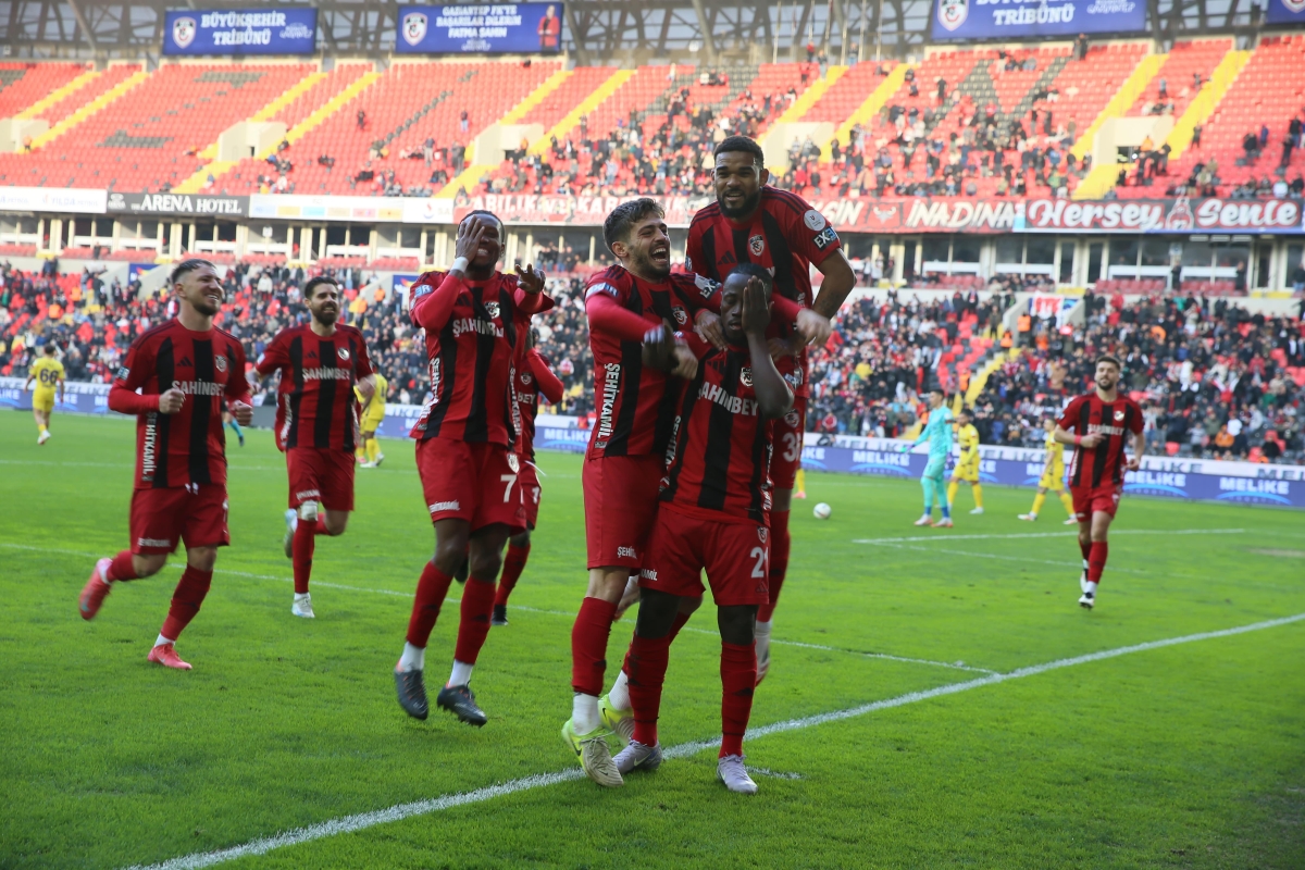 Boateng şov yaptı! Gaziantep FK, Eyüpspor'u 2-1 mağlup etti!