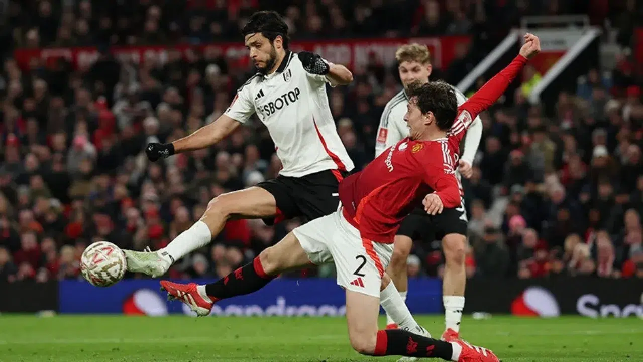 Altay Bayındırsız Manchester United, FA Cup'tan elendi!